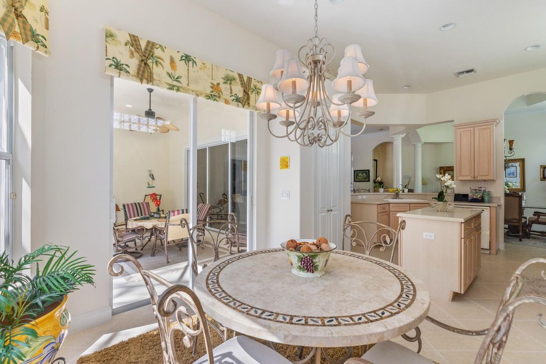 For Sale: $940,000 (3 beds, 2 baths, 2628 Square Feet)