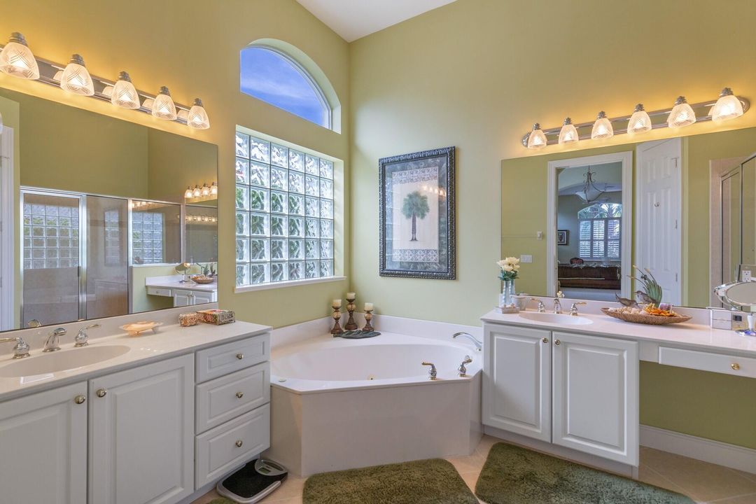 For Sale: $940,000 (3 beds, 2 baths, 2628 Square Feet)