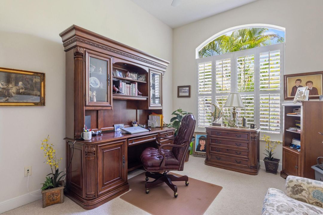 For Sale: $940,000 (3 beds, 2 baths, 2628 Square Feet)