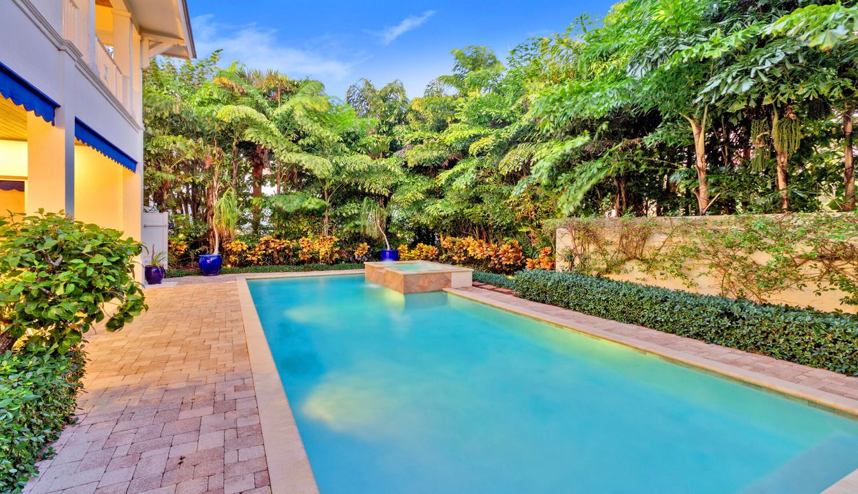 В аренду: $20,000 (6 спален, 7 ванн, 5265 Квадратных фут)