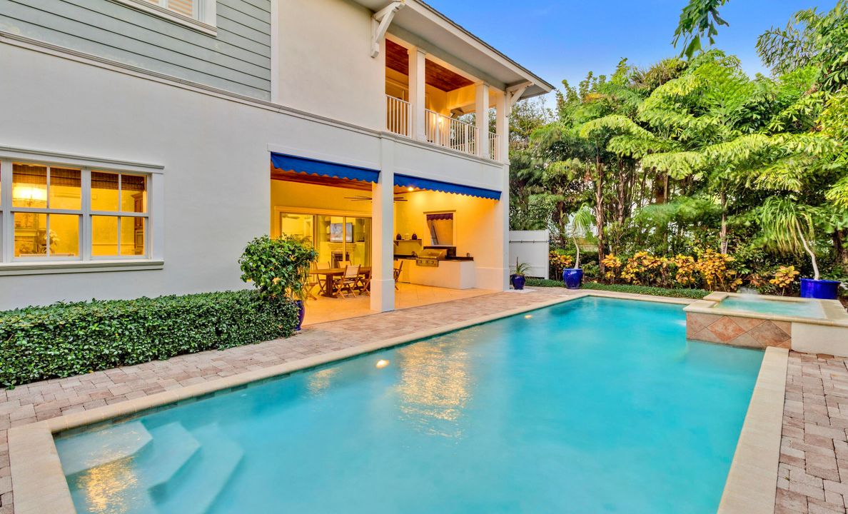 В аренду: $20,000 (6 спален, 7 ванн, 5265 Квадратных фут)