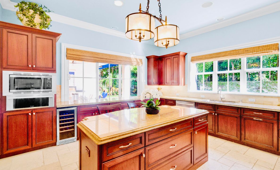 В аренду: $20,000 (6 спален, 7 ванн, 5265 Квадратных фут)