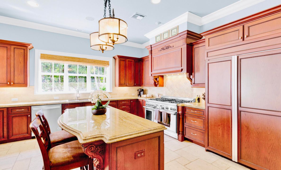 В аренду: $20,000 (6 спален, 7 ванн, 5265 Квадратных фут)