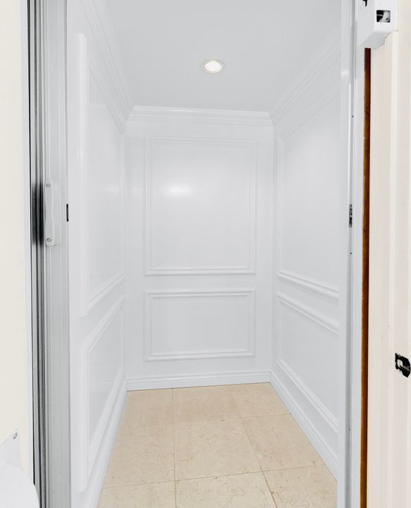 В аренду: $20,000 (6 спален, 7 ванн, 5265 Квадратных фут)