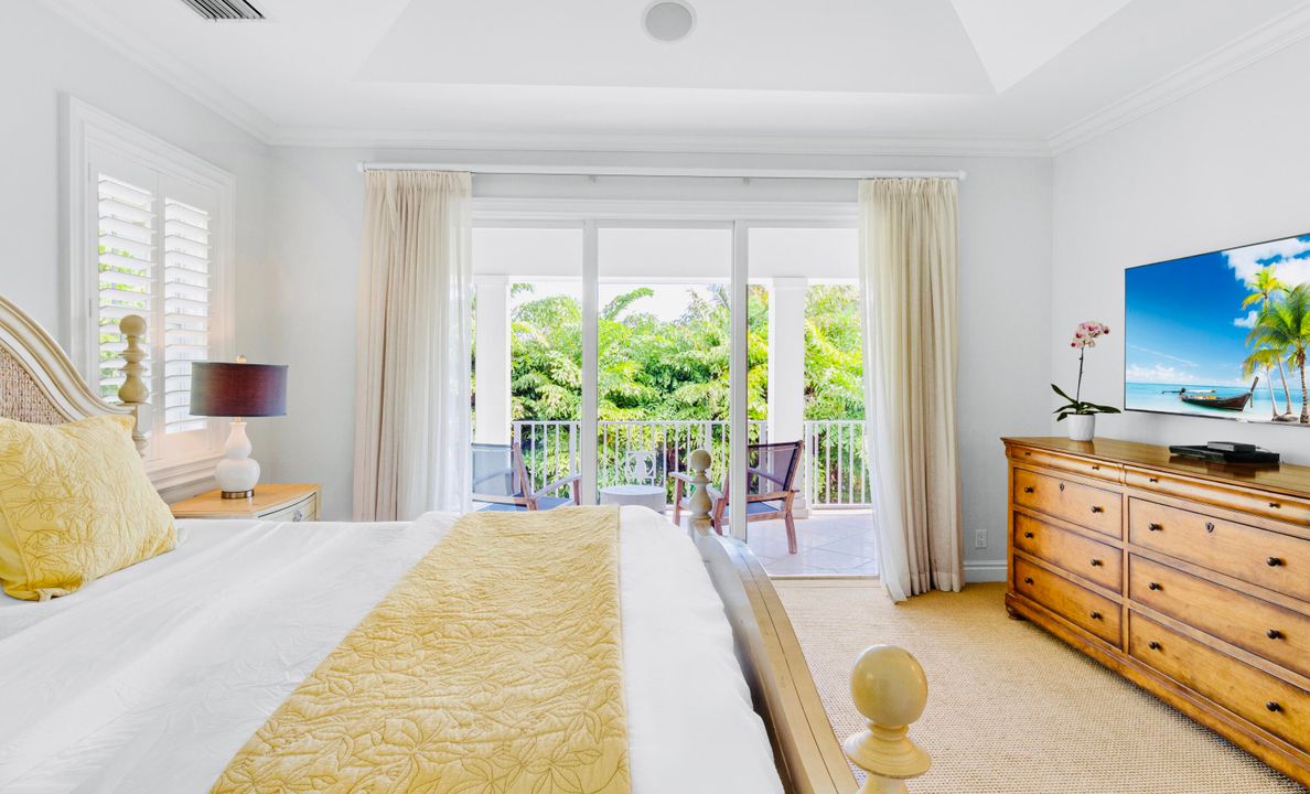 В аренду: $20,000 (6 спален, 7 ванн, 5265 Квадратных фут)