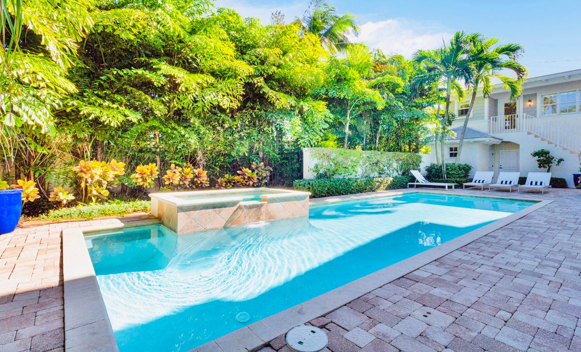 В аренду: $20,000 (6 спален, 7 ванн, 5265 Квадратных фут)