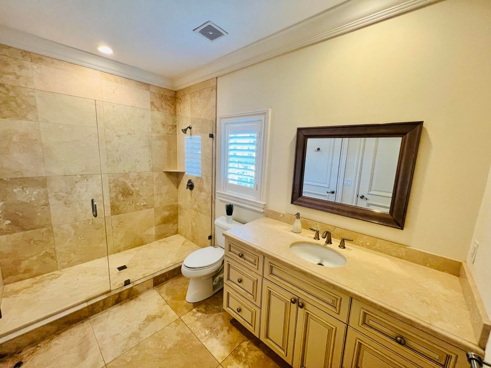 В аренду: $20,000 (6 спален, 7 ванн, 5265 Квадратных фут)