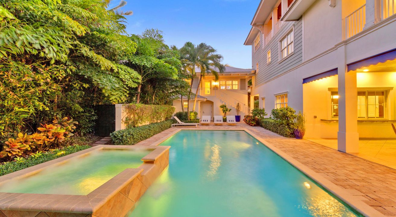 В аренду: $20,000 (6 спален, 7 ванн, 5265 Квадратных фут)