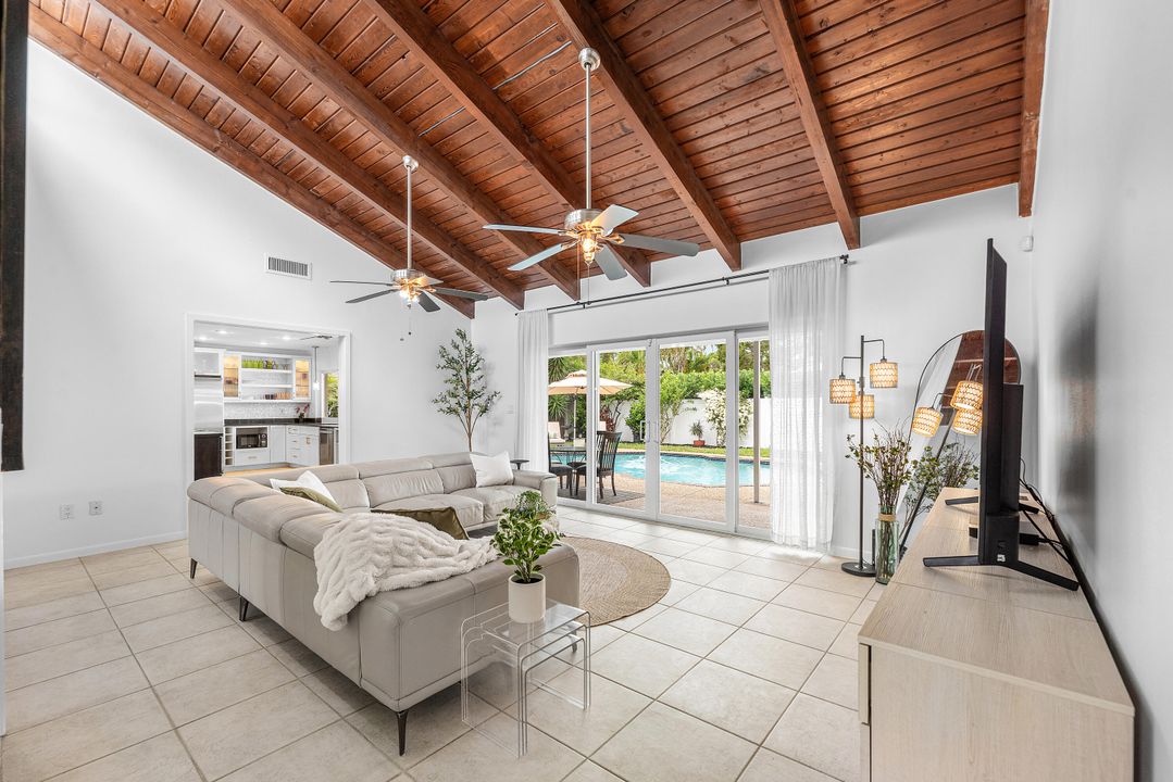 Active With Contract: $1,095,000 (4 beds, 2 baths, 2366 Square Feet)