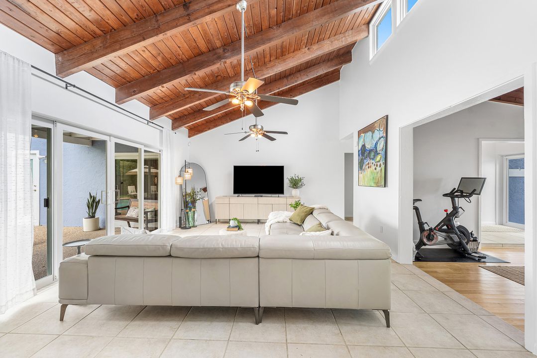 Active With Contract: $1,095,000 (4 beds, 2 baths, 2366 Square Feet)