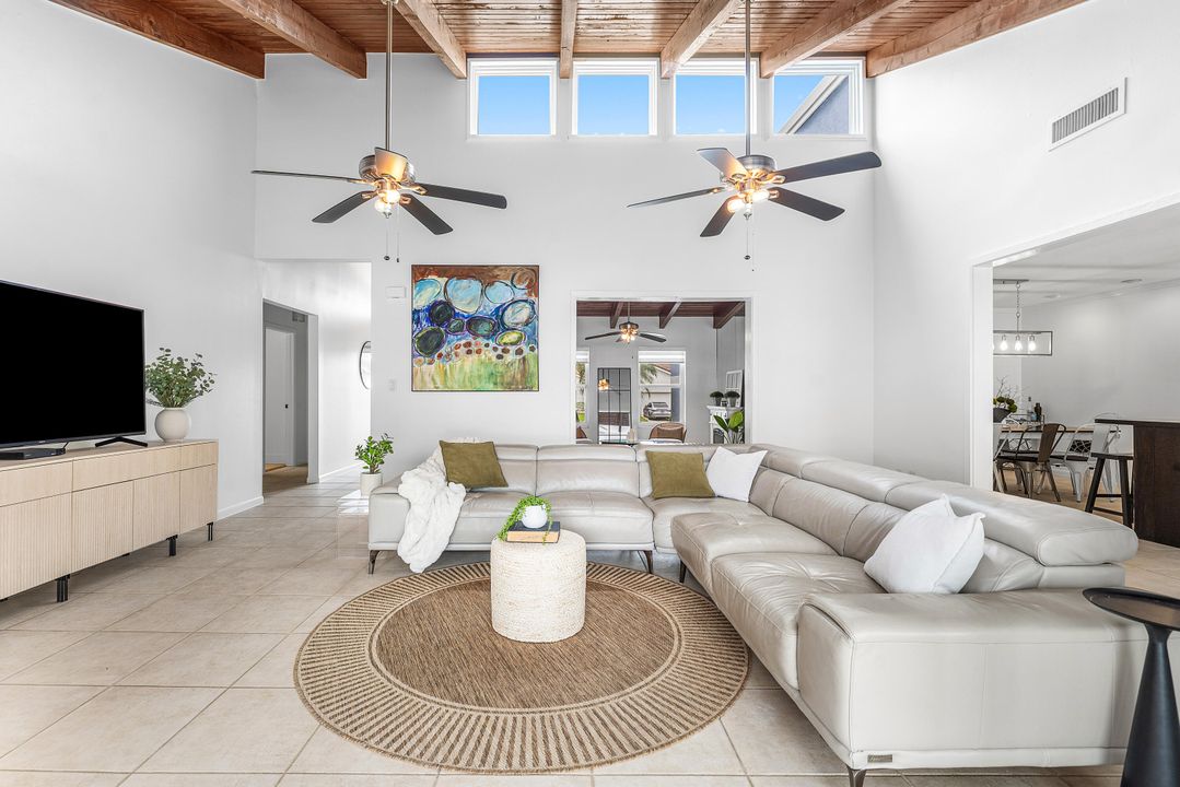 Active With Contract: $1,095,000 (4 beds, 2 baths, 2366 Square Feet)