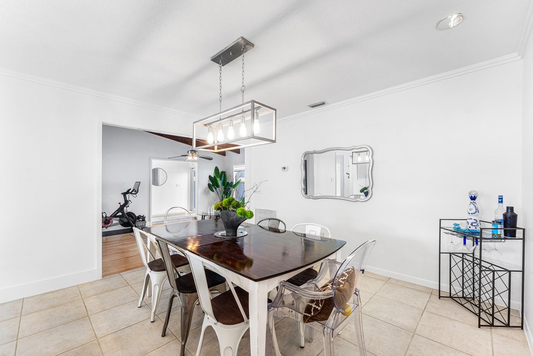 Active With Contract: $1,095,000 (4 beds, 2 baths, 2366 Square Feet)