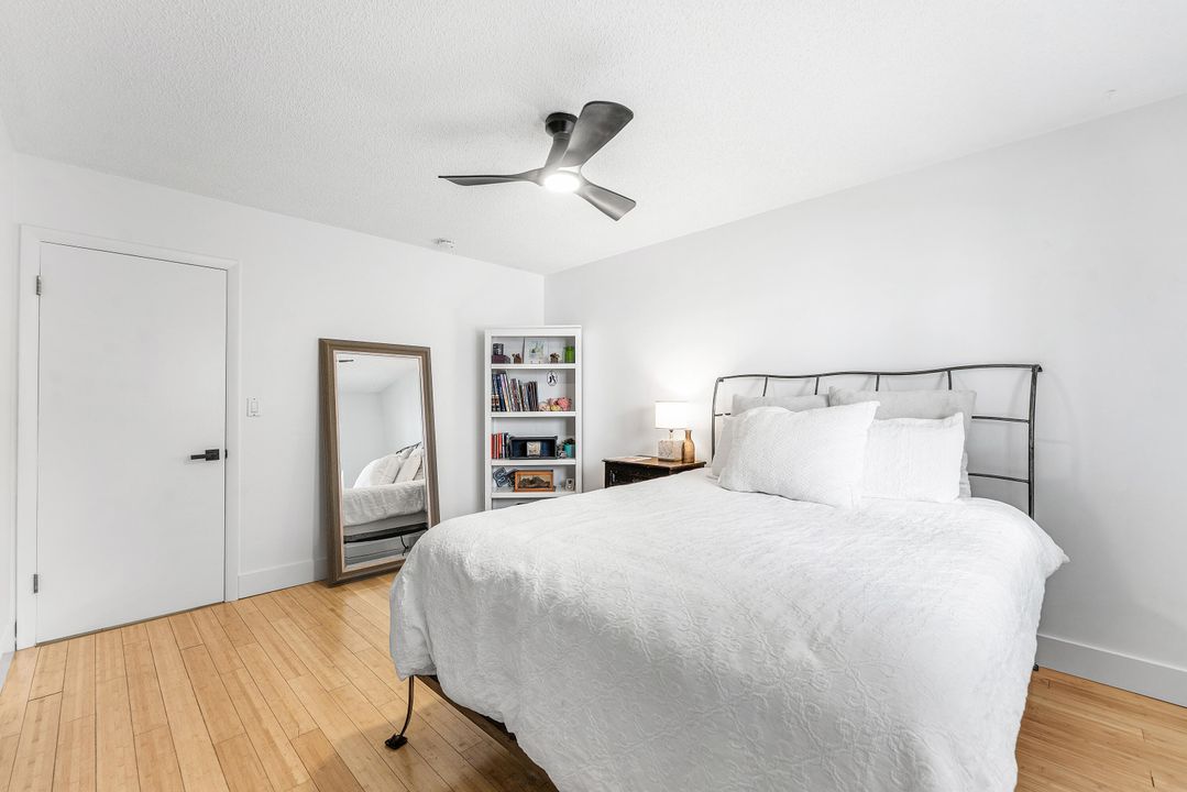 Active With Contract: $1,095,000 (4 beds, 2 baths, 2366 Square Feet)