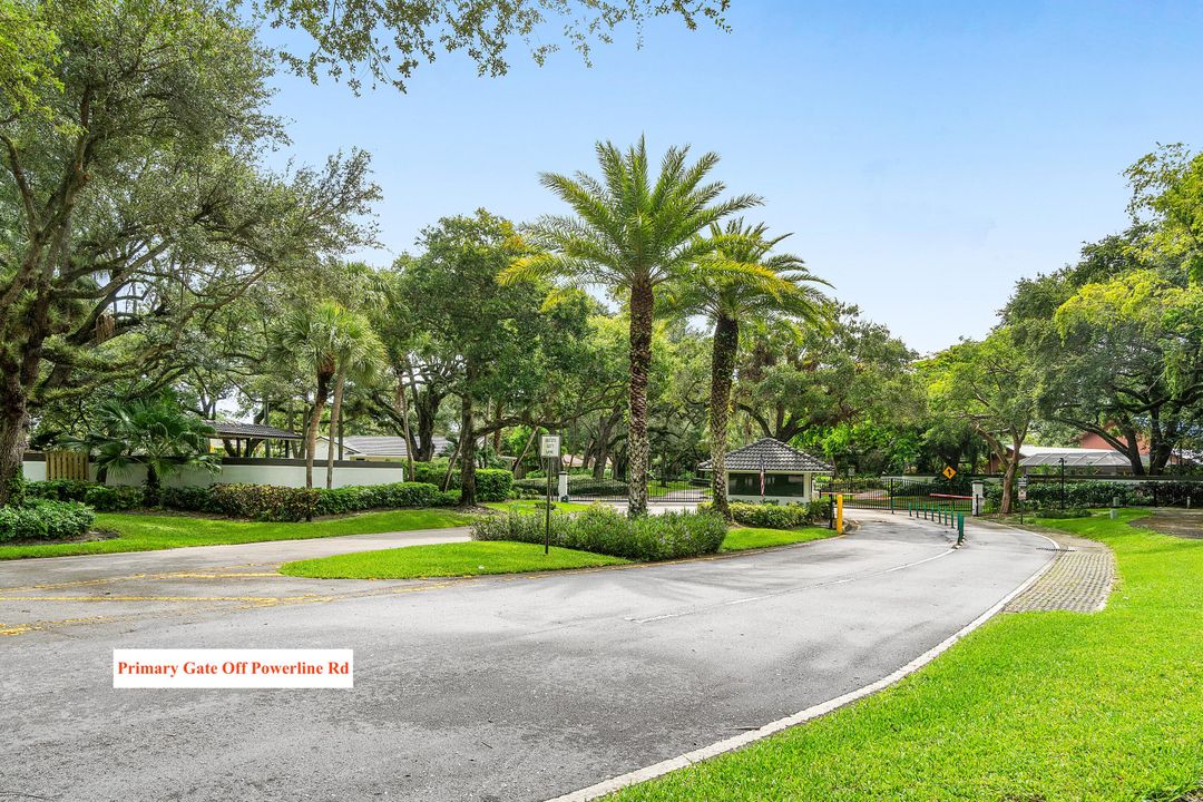 Active With Contract: $1,095,000 (4 beds, 2 baths, 2366 Square Feet)