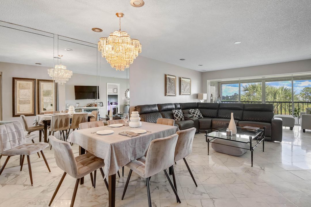 На продажу: $210,000 (2 спален, 2 ванн, 1005 Квадратных фут)