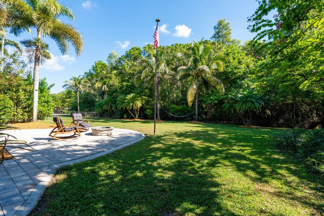 待售: $915,000 (4 贝兹, 2 浴室, 2357 平方英尺)