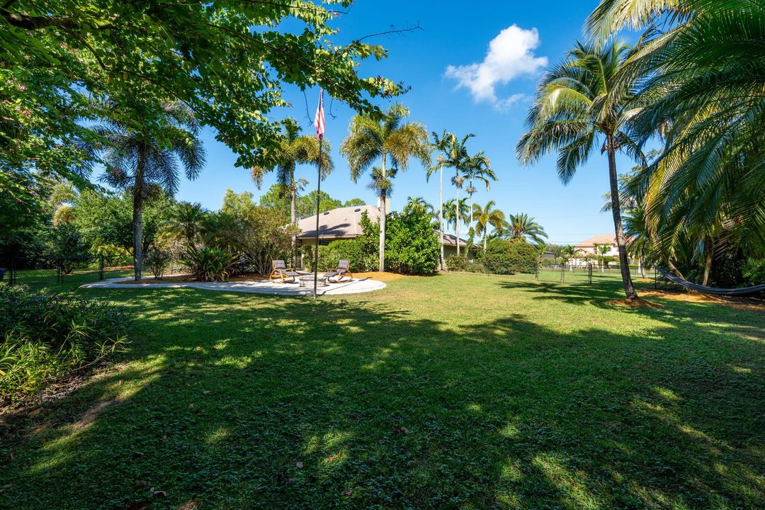 待售: $915,000 (4 贝兹, 2 浴室, 2357 平方英尺)