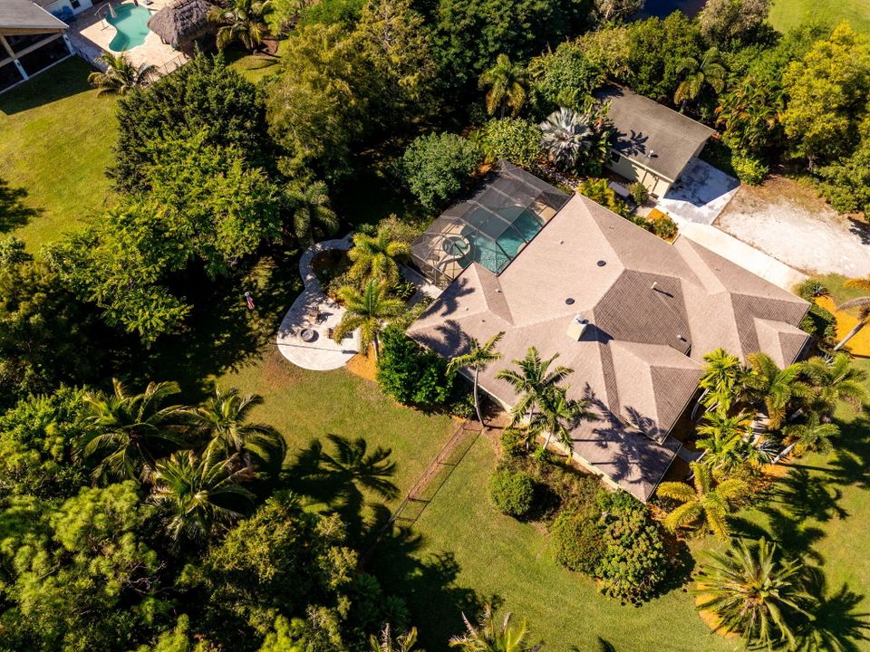 待售: $915,000 (4 贝兹, 2 浴室, 2357 平方英尺)