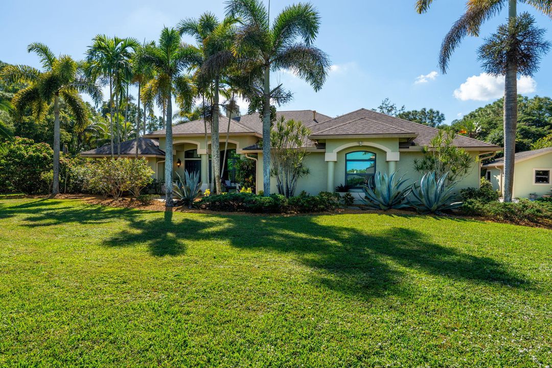 待售: $915,000 (4 贝兹, 2 浴室, 2357 平方英尺)