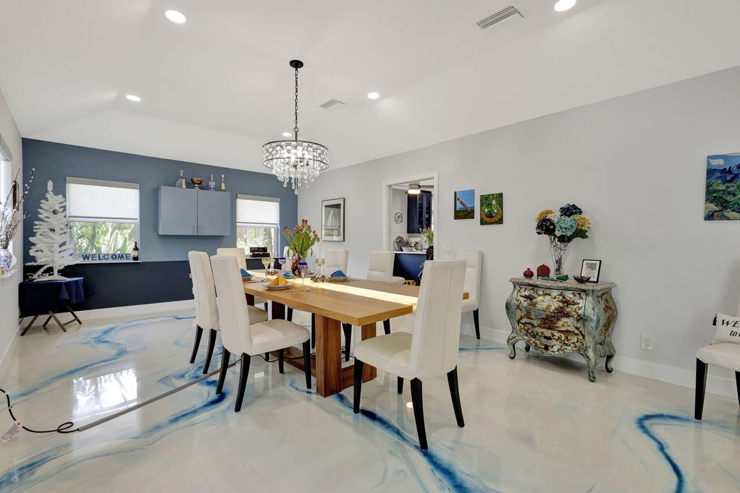 For Sale: $1,295,000 (3 beds, 2 baths, 2172 Square Feet)