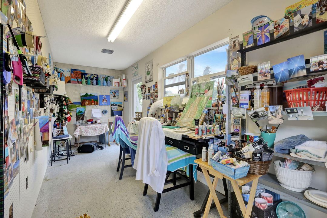 For Sale: $1,295,000 (3 beds, 2 baths, 2172 Square Feet)