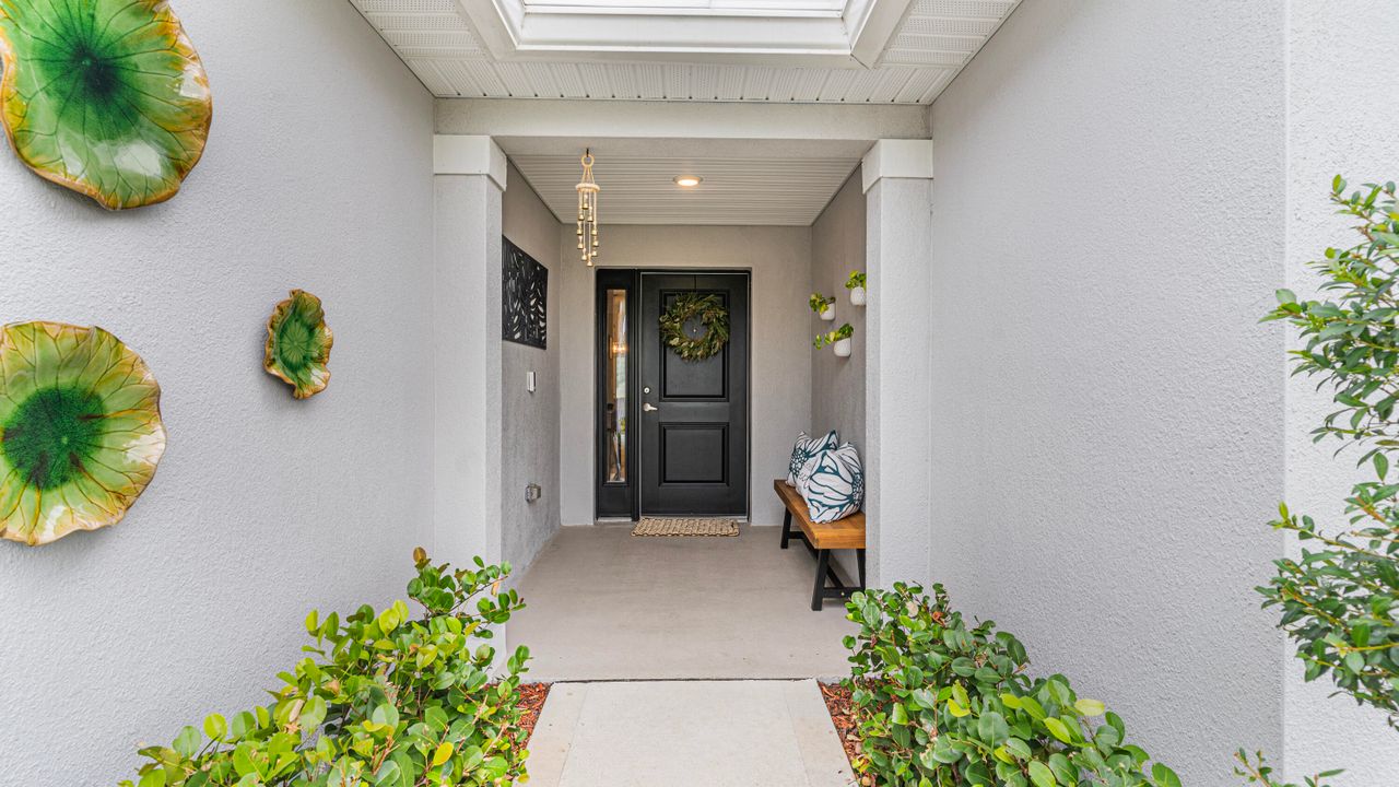 For Rent: $2,300 (3 beds, 2 baths, 1778 Square Feet)