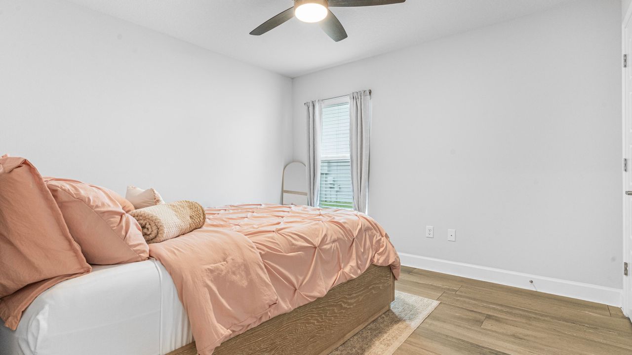 For Rent: $2,300 (3 beds, 2 baths, 1778 Square Feet)