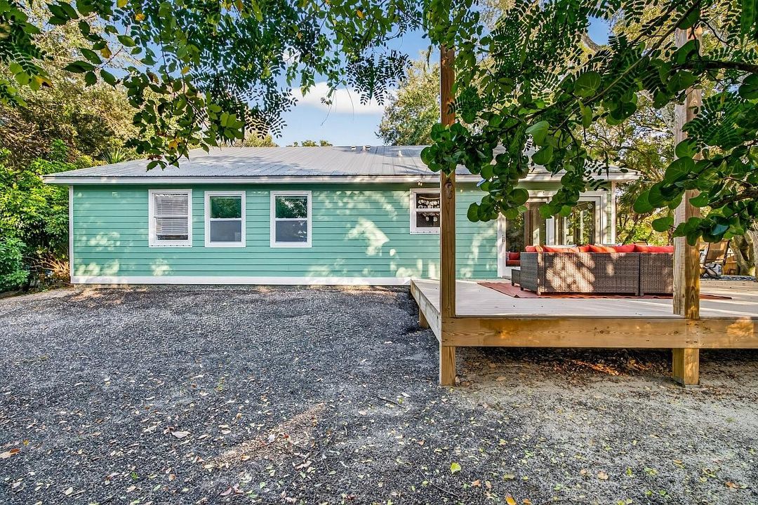 Activo con contrato: $489,000 (3 camas, 2 baños, 1604 Pies cuadrados)