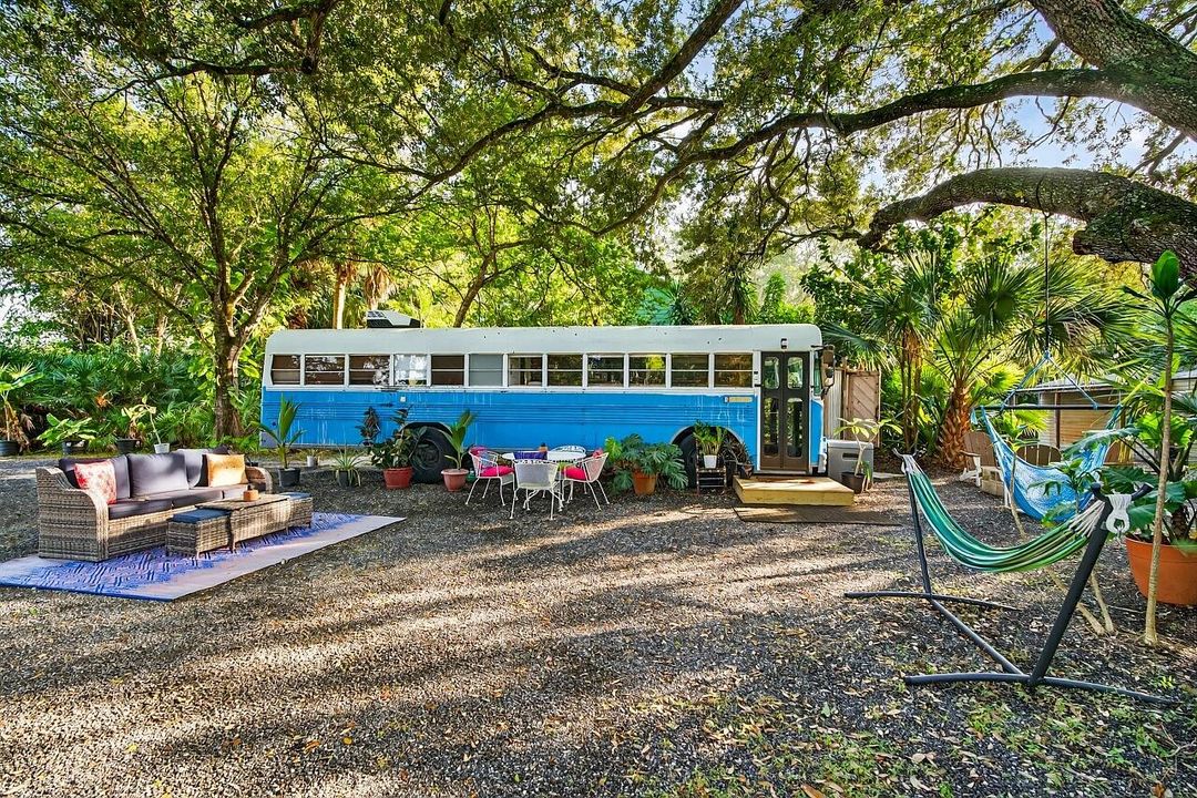 Activo con contrato: $489,000 (3 camas, 2 baños, 1604 Pies cuadrados)