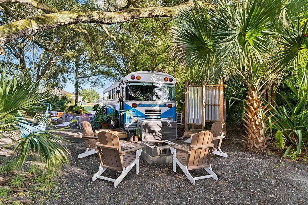 Activo con contrato: $489,000 (3 camas, 2 baños, 1604 Pies cuadrados)