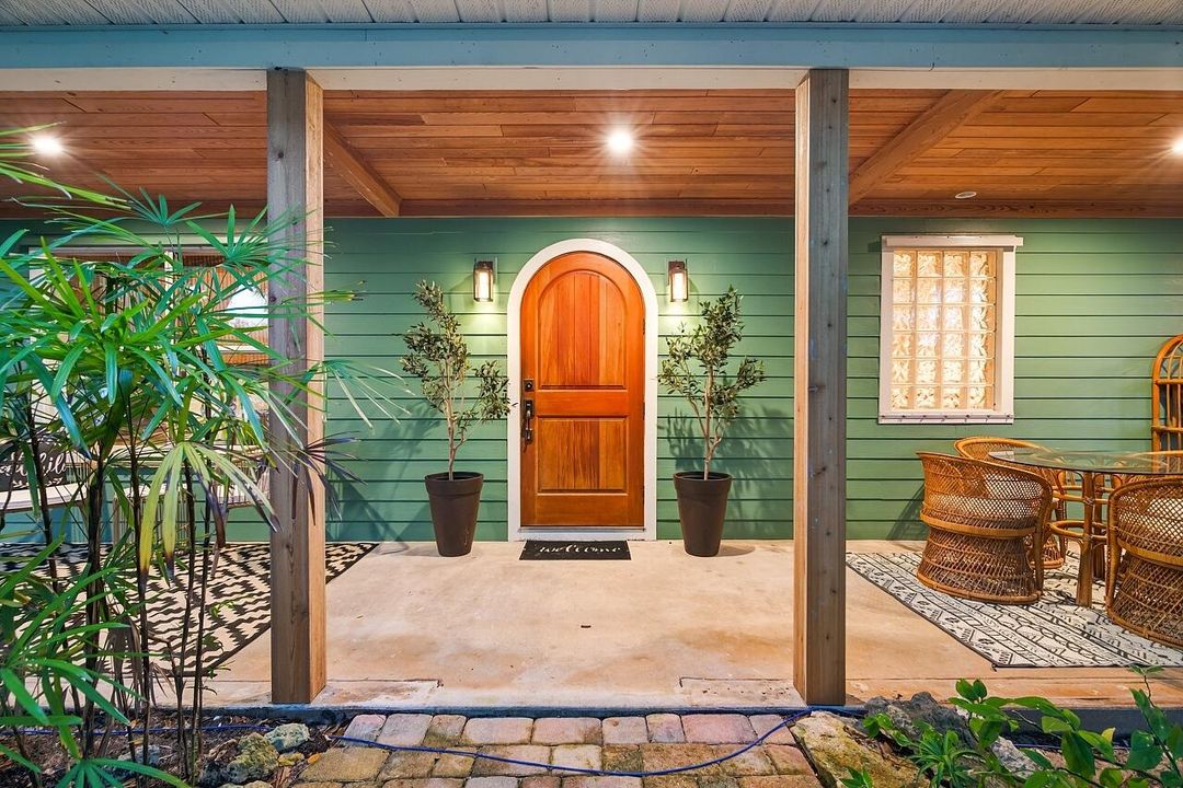 Activo con contrato: $489,000 (3 camas, 2 baños, 1604 Pies cuadrados)