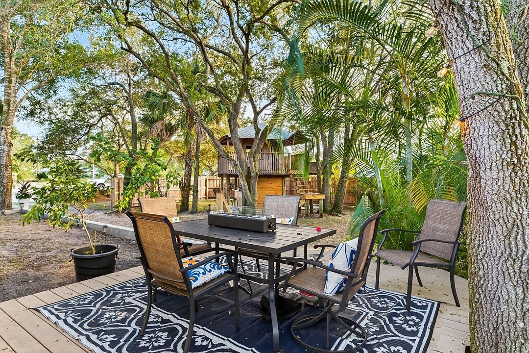 Activo con contrato: $489,000 (3 camas, 2 baños, 1604 Pies cuadrados)