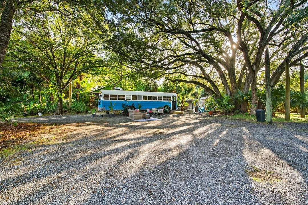 Activo con contrato: $489,000 (3 camas, 2 baños, 1604 Pies cuadrados)