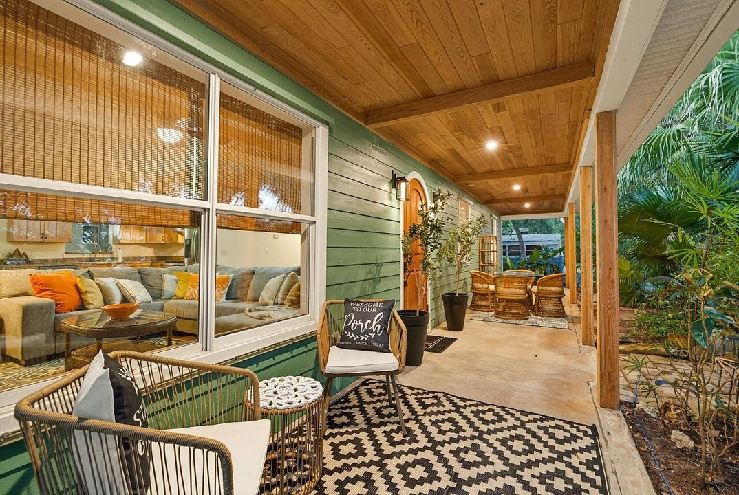 Activo con contrato: $489,000 (3 camas, 2 baños, 1604 Pies cuadrados)