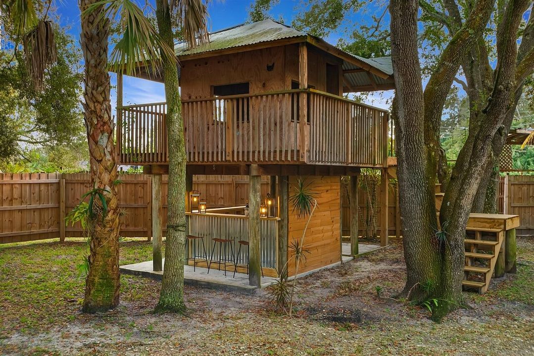 Activo con contrato: $489,000 (3 camas, 2 baños, 1604 Pies cuadrados)