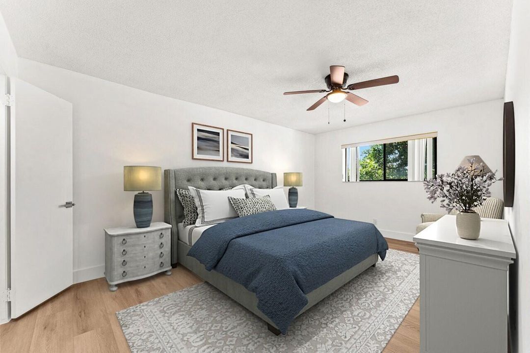 待售: $246,800 (2 贝兹, 2 浴室, 887 平方英尺)