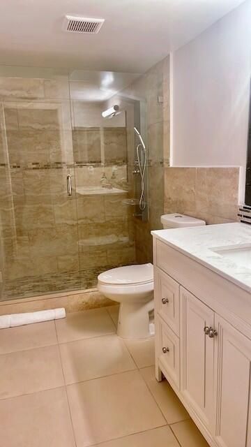 For Rent: $2,000 (2 beds, 2 baths, 1005 Square Feet)