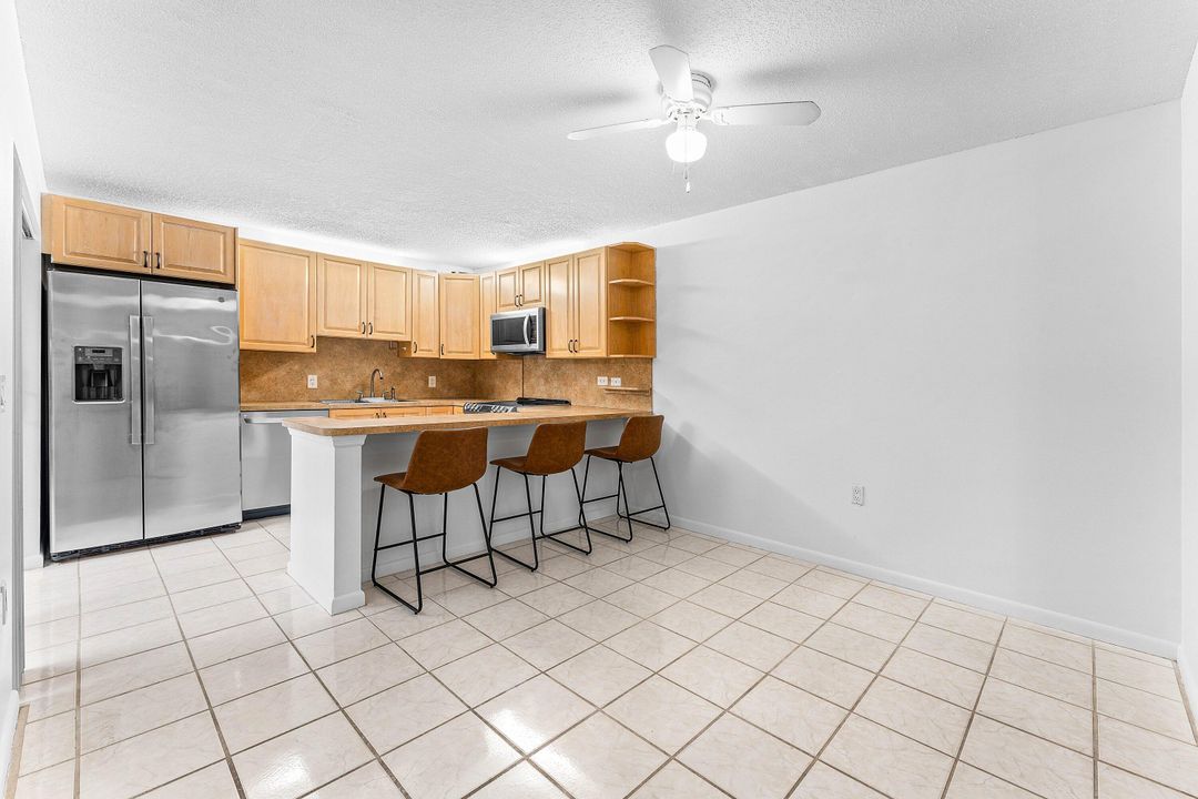 En Venta: $369,900 (2 camas, 2 baños, 1596 Pies cuadrados)