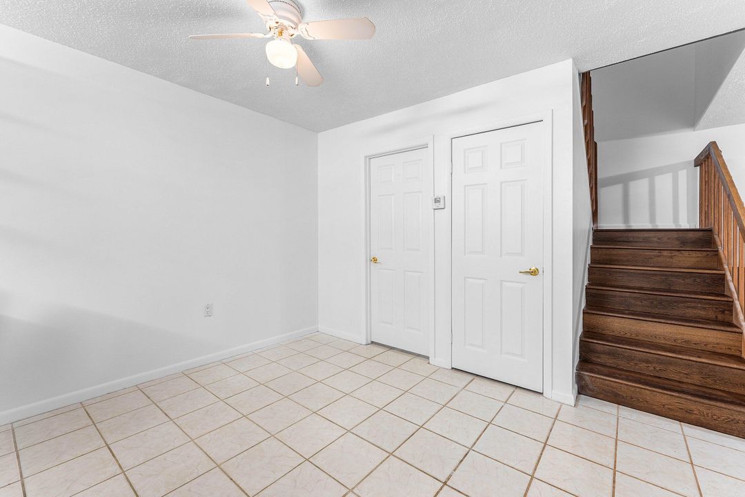 En Venta: $369,900 (2 camas, 2 baños, 1596 Pies cuadrados)