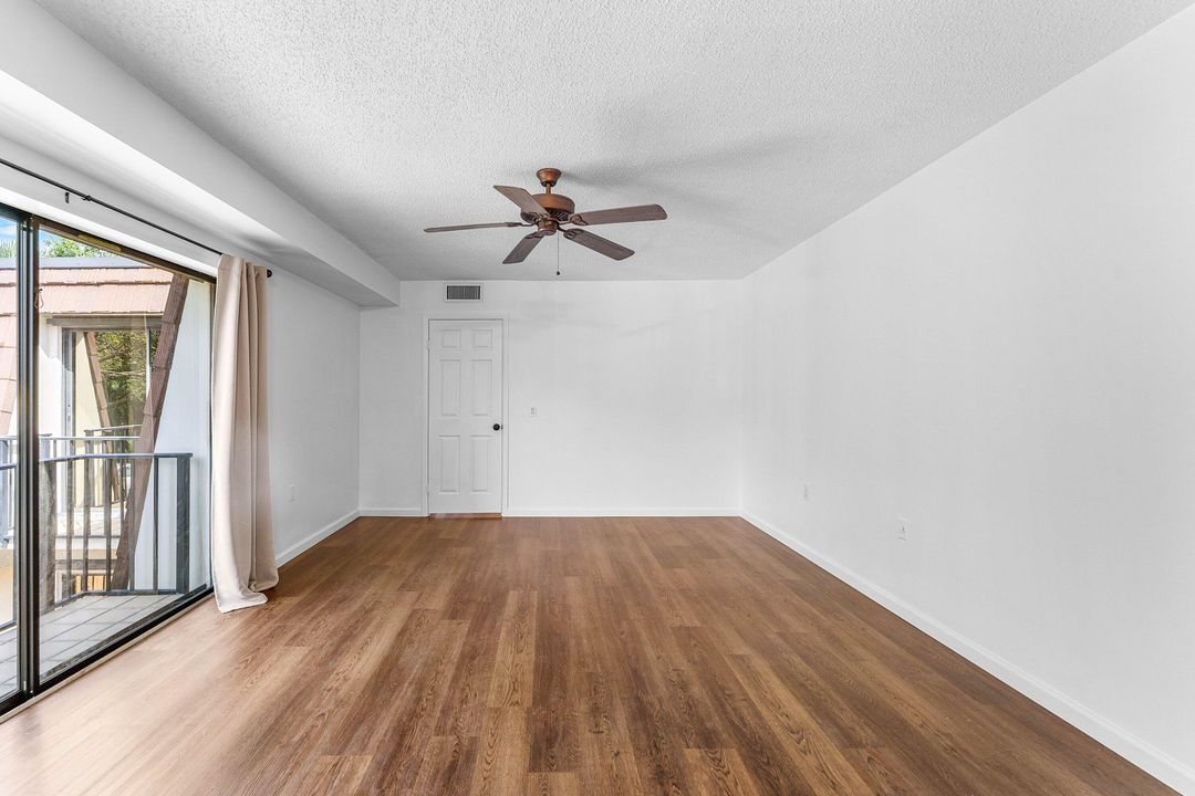 En Venta: $369,900 (2 camas, 2 baños, 1596 Pies cuadrados)