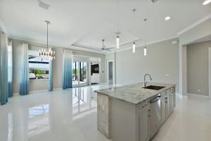 En Venta: $619,900 (3 camas, 2 baños, 1932 Pies cuadrados)