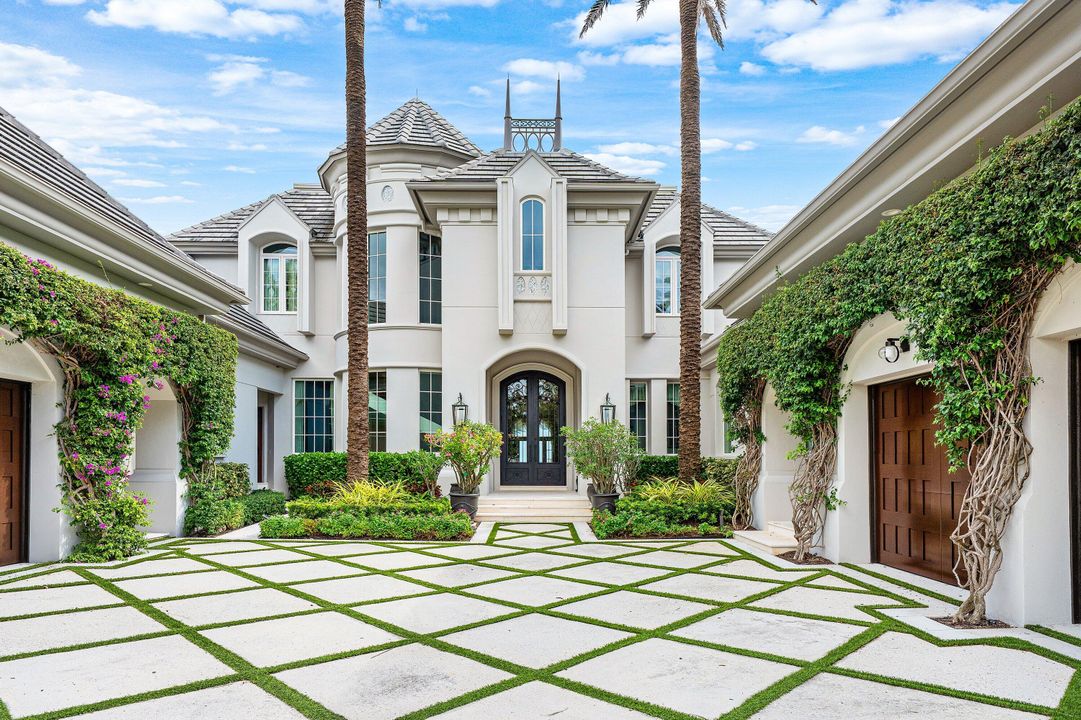 For Rent: $125,000 (6 beds, 9 baths, 8537 Square Feet)