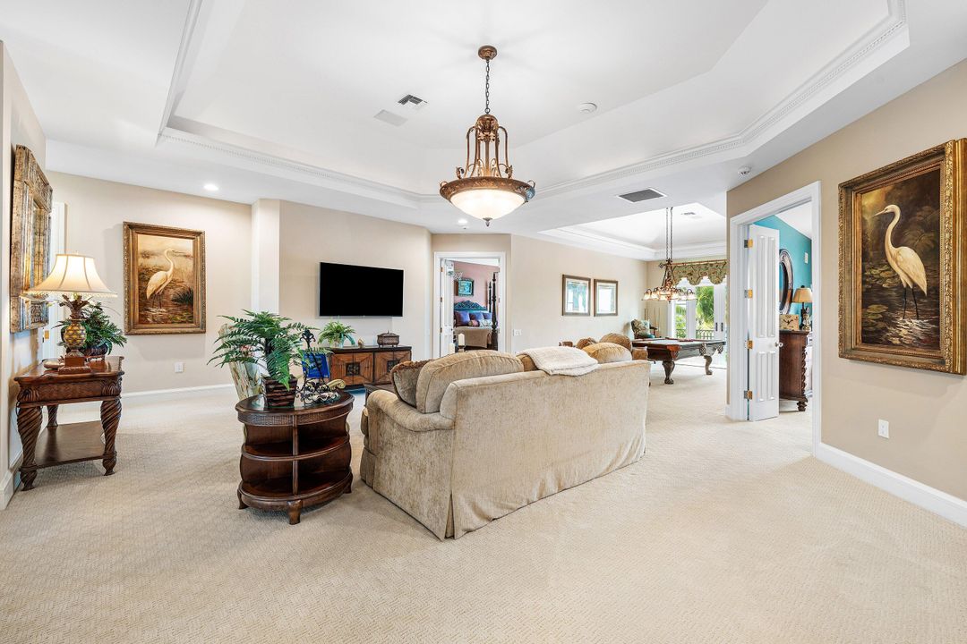 For Rent: $125,000 (6 beds, 9 baths, 8537 Square Feet)