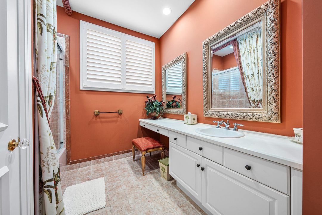 For Rent: $125,000 (6 beds, 9 baths, 8537 Square Feet)