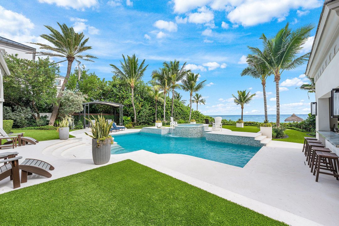 For Rent: $125,000 (6 beds, 9 baths, 8537 Square Feet)