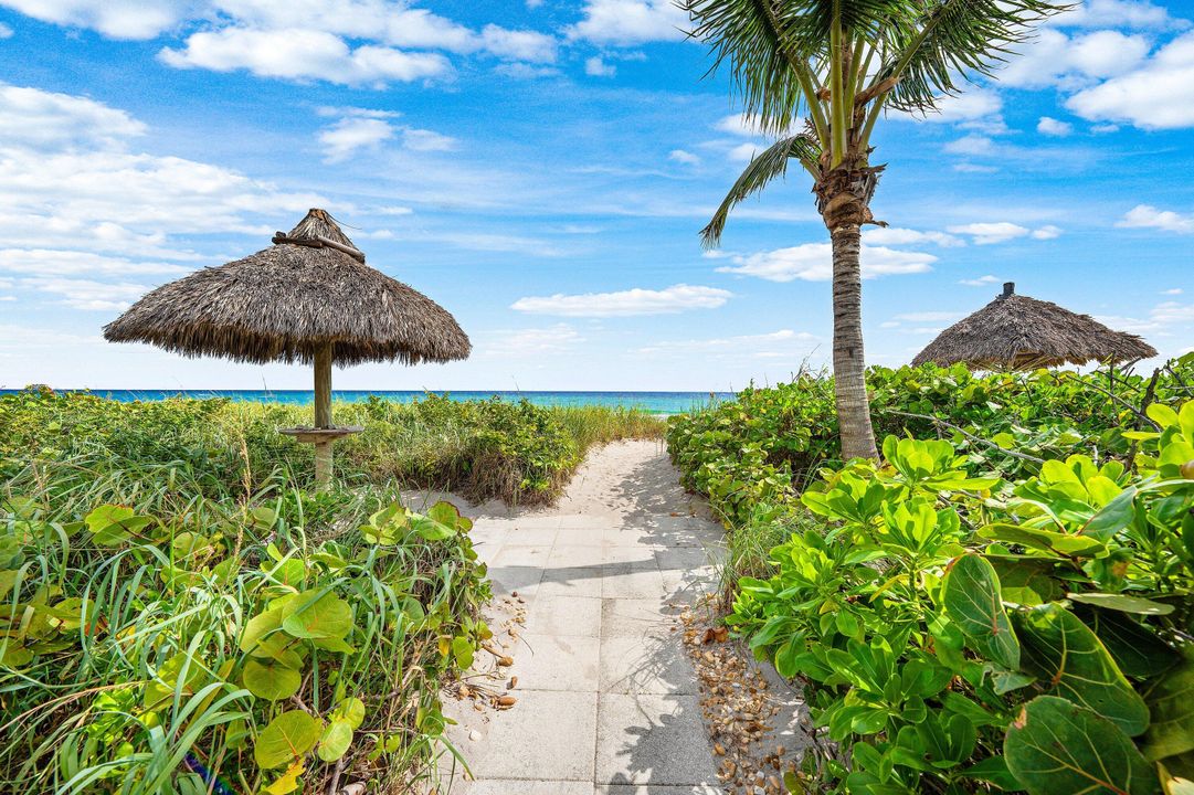 For Rent: $125,000 (6 beds, 9 baths, 8537 Square Feet)