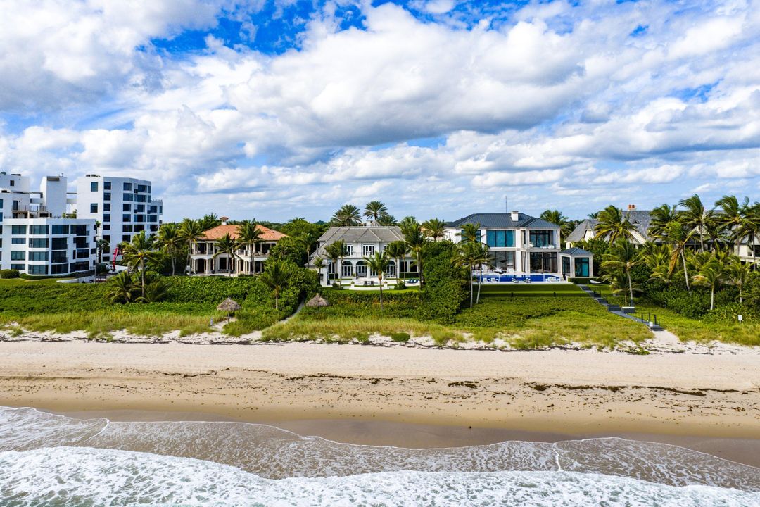 For Rent: $125,000 (6 beds, 9 baths, 8537 Square Feet)