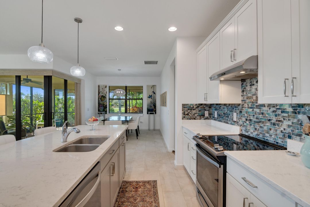 En Venta: $565,000 (3 camas, 2 baños, 1879 Pies cuadrados)