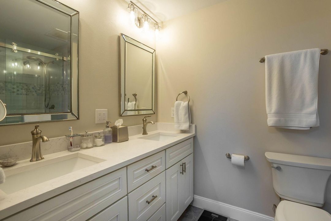 На продажу: $1,000,000 (2 спален, 2 ванн, 1558 Квадратных фут)