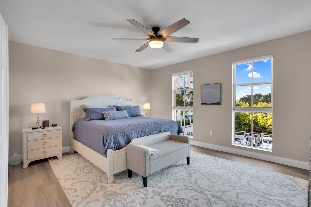 На продажу: $1,000,000 (2 спален, 2 ванн, 1558 Квадратных фут)